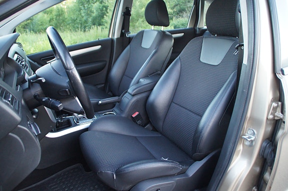 Mercedes-Benz B200 18 of 30