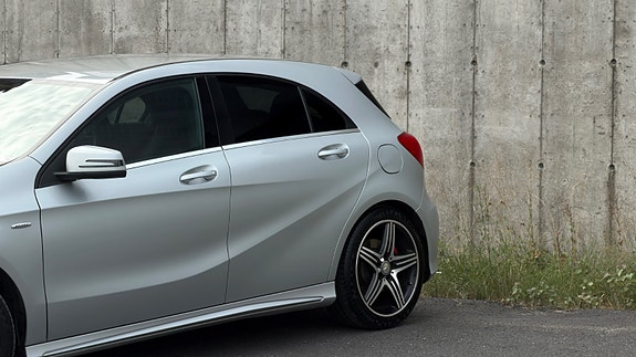 Mercedes-Benz A-Klasse 4 of 5