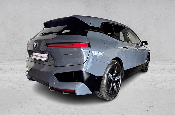 BMW iX 5 of 5