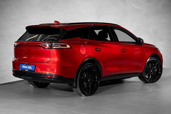 BYD Tang 2 of 5