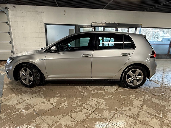 Volkswagen Golf VII 3 of 5