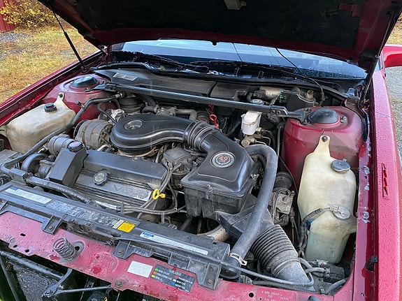 Cadillac Deville 9 of 11