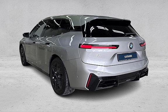 BMW iX 3 of 5