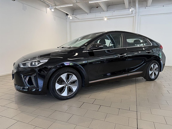 Hyundai IONIQ 2 of 5