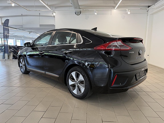 Hyundai IONIQ 4 of 5