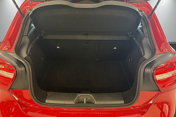 Mercedes-Benz A180 5 of 5