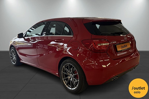 Mercedes-Benz A180 3 of 5