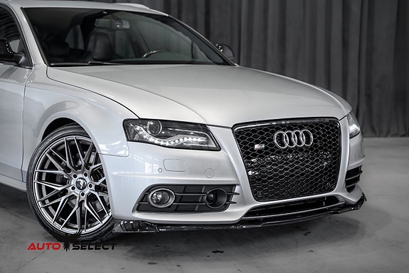 Audi S4 2 of 30