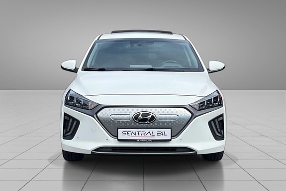 Hyundai IONIQ 3 of 5