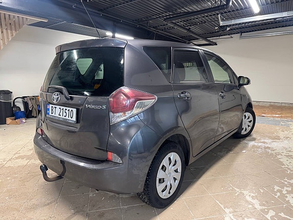 Toyota Verso-S 5 of 5