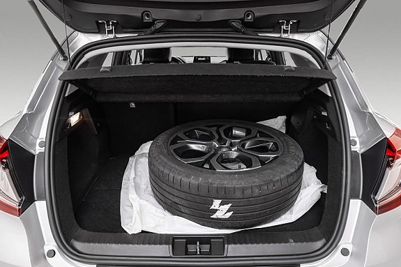 Renault Captur 21 of 23