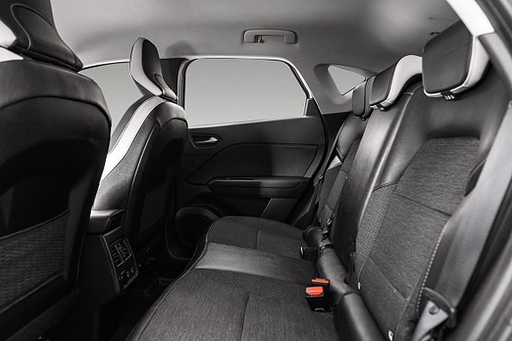 Renault Captur 13 of 23