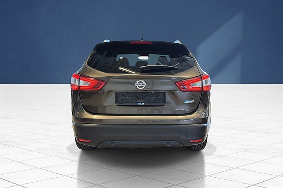Nissan Qashqai 4 of 17
