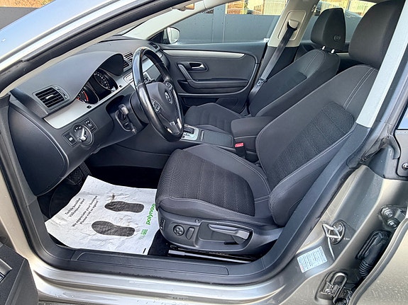 Volkswagen Passat CC 11 of 22