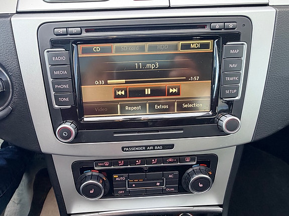 Volkswagen Passat CC 18 of 22