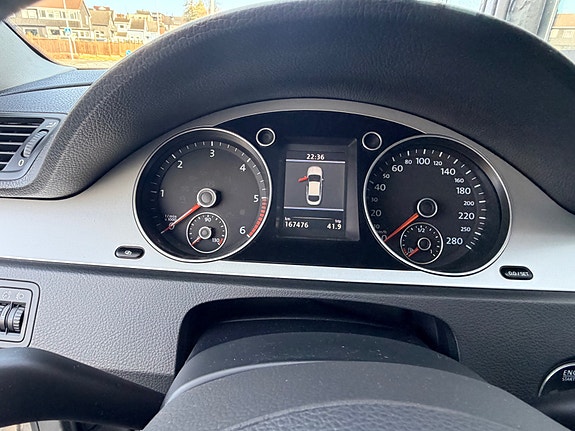Volkswagen Passat CC 13 of 22