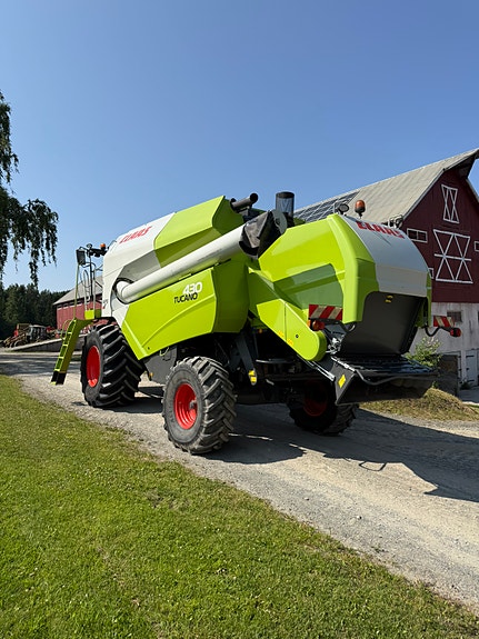 CLAAS Tucano 430 5 of 22