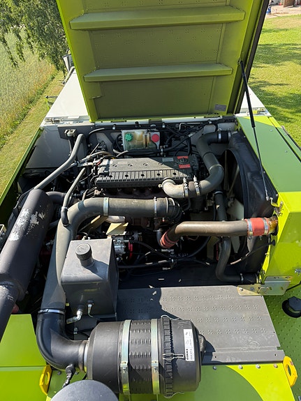 CLAAS Tucano 430 13 of 22