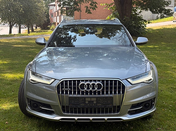 Audi A6 allroad 2 of 5