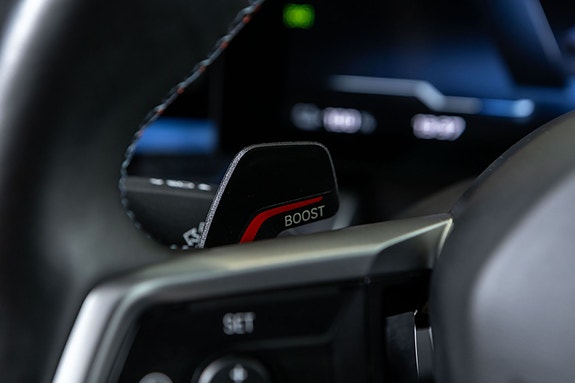 BMW i5 12 of 30