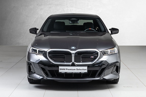 BMW i5 4 of 30