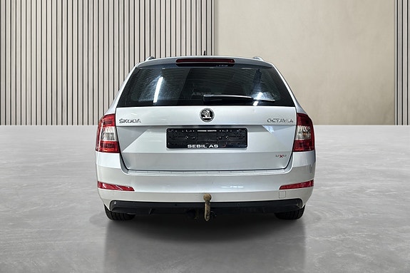 Skoda Octavia 4 of 5
