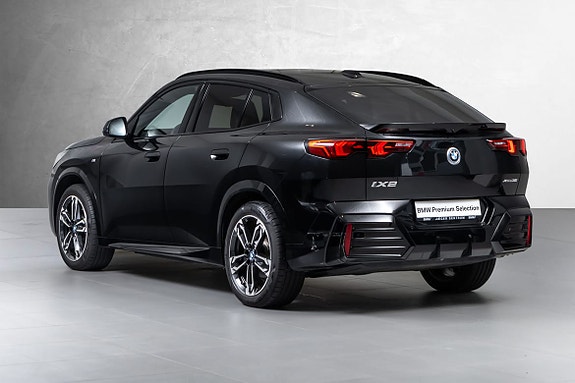 BMW iX2 6 of 30