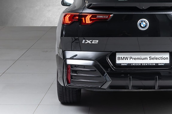 BMW iX2 9 of 30