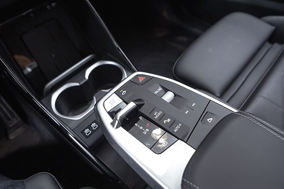 BMW iX2 20 of 30