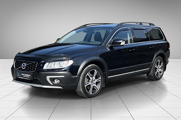 Volvo XC70 2 of 5