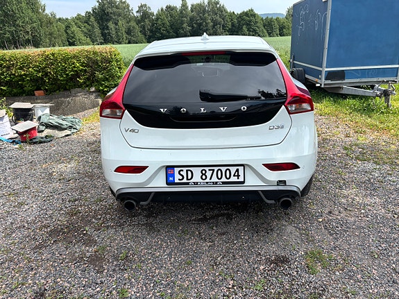 Volvo V40 5 of 5