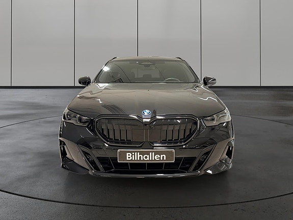 BMW 550e 8 of 30