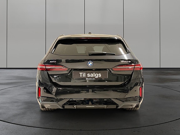 BMW 550e 4 of 5