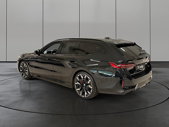 BMW 550e 3 of 5