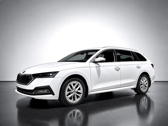 Skoda Octavia 3 of 5