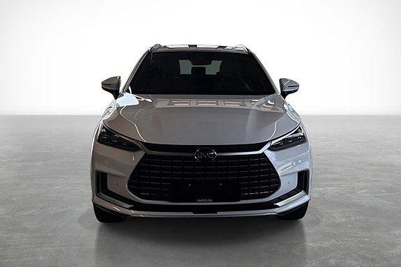 BYD Tang 2 of 5