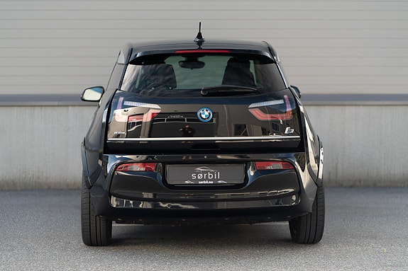 BMW i3 4 of 5