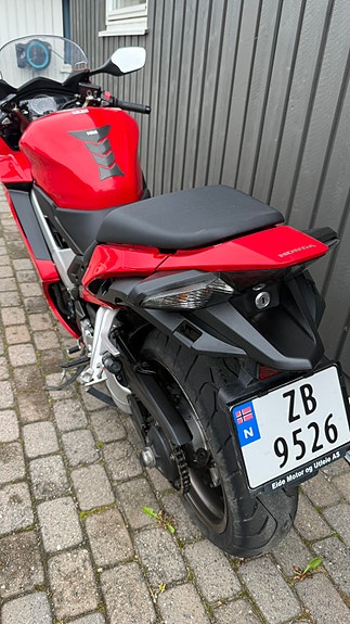 Honda VFR 800 7 of 13