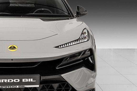 Lotus Eletre 4 of 5