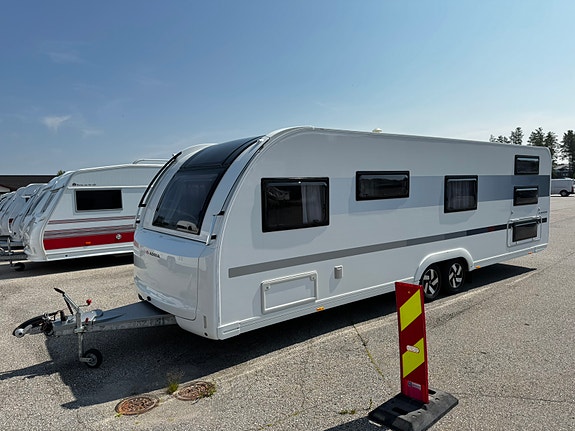 Adria Adora 753 UK til utleie HØSTKAMPANJE! 2 of 13