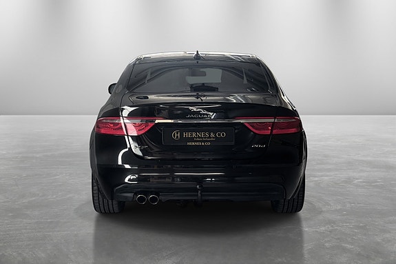 Jaguar XF 5 of 5