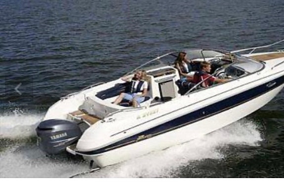 Liten familie ønsker å kjøpe daycruiser opptil 25 fot 3 of 5