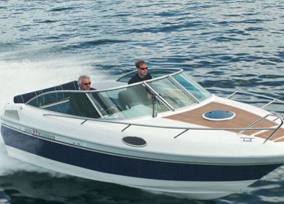 Liten familie ønsker å kjøpe daycruiser opptil 25 fot 4 of 5