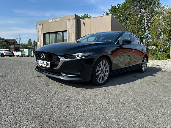 Mazda 3 2 of 5