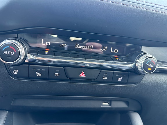 Mazda 3 10 of 18