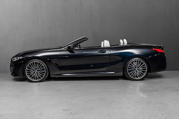 BMW 8-Serie 3 of 5