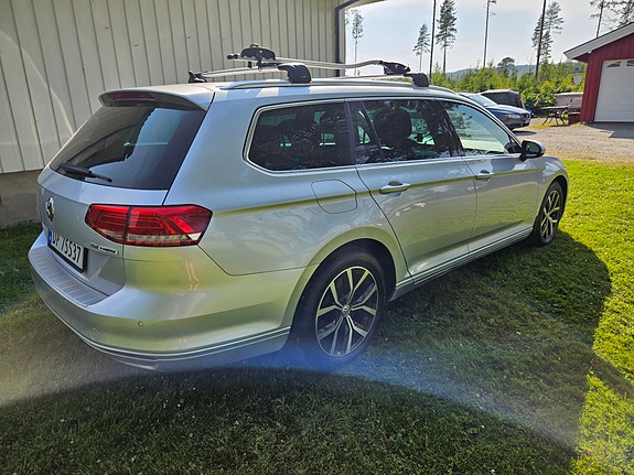Volkswagen Passat 5 of 5