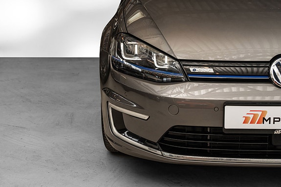 Volkswagen e-Golf VII 5 of 23