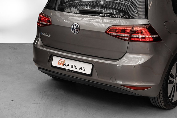Volkswagen e-Golf VII 7 of 23