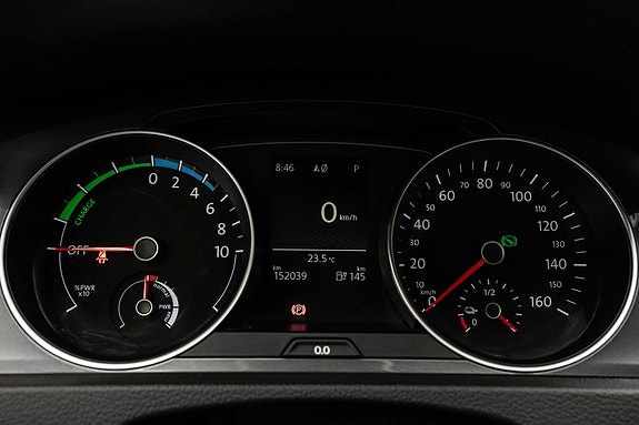 Volkswagen e-Golf VII 19 of 23